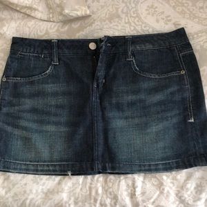 Never worn American Eagle jean skirt size 8